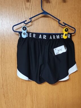 Under Armour Black Athletic Shorts with White Trim womens M number 3495